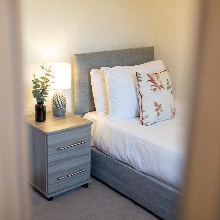 Apartmán Adrian House, Near Hospital, Easy Parking + Garden Carlisle  Exteriér fotografie