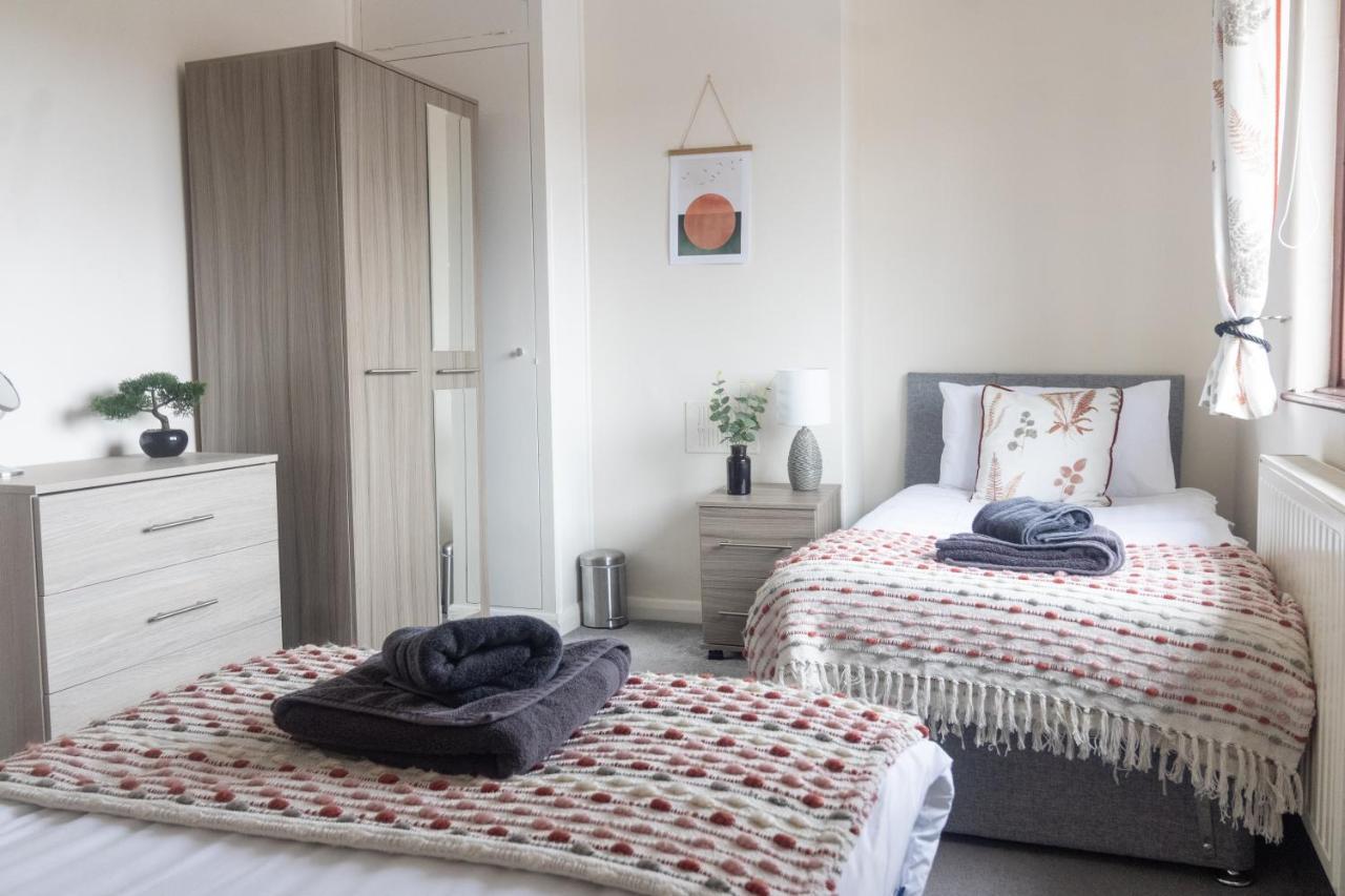 Apartmán Adrian House, Near Hospital, Easy Parking + Garden Carlisle  Exteriér fotografie