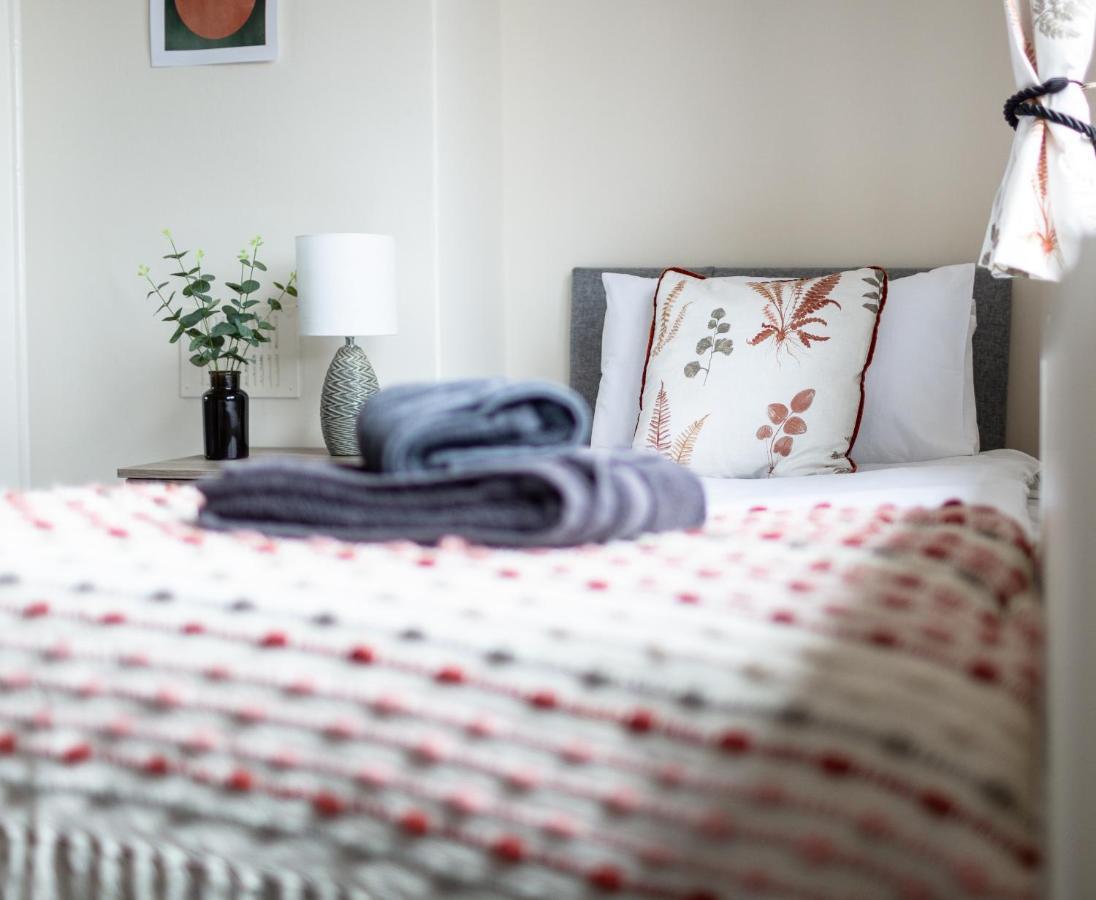 Apartmán Adrian House, Near Hospital, Easy Parking + Garden Carlisle  Exteriér fotografie